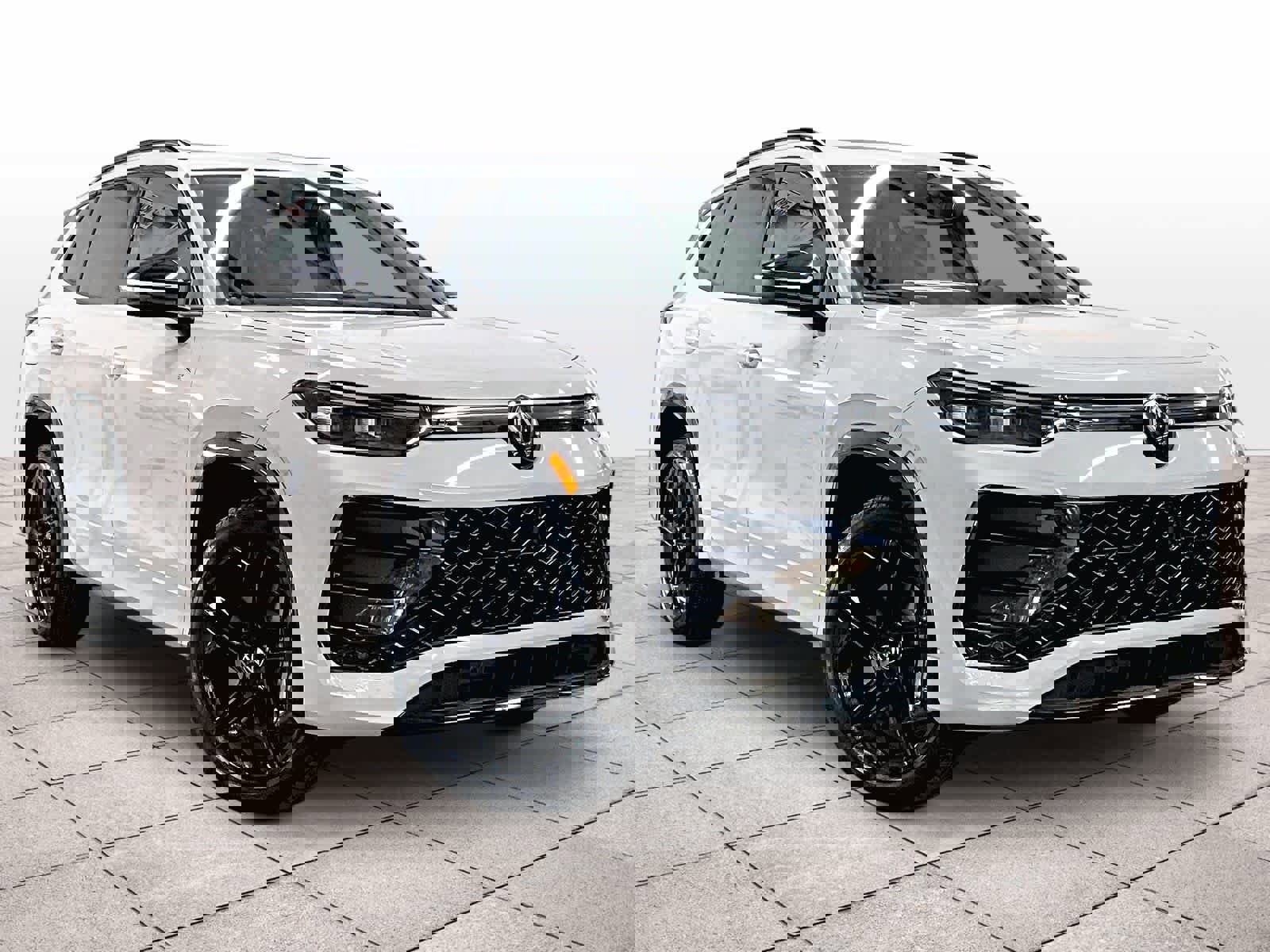 New 2026 Volkswagen Tiguan SE R-Line image 2