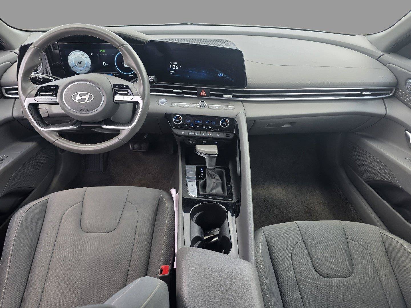 Used 2025 Hyundai Elantra SEL FWD image 9