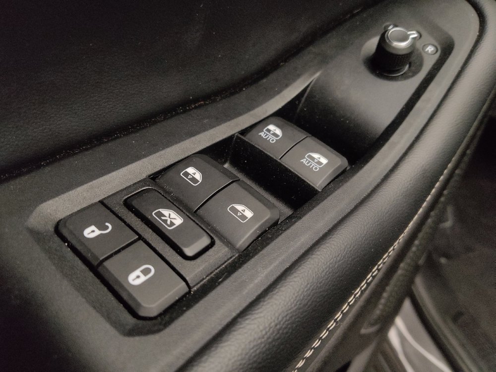 Used 2022 Jeep Grand Cherokee Limited 4xe image 27