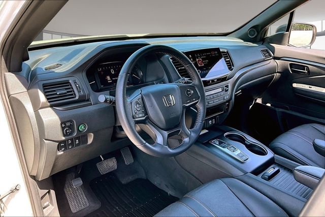 Used 2023 Honda Passport TrailSport image 17