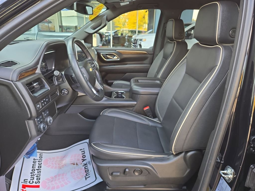 Used 2024 Chevrolet Suburban Premier image 14