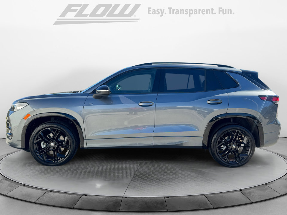 New 2026 Volkswagen Tiguan SE R-Line image 4