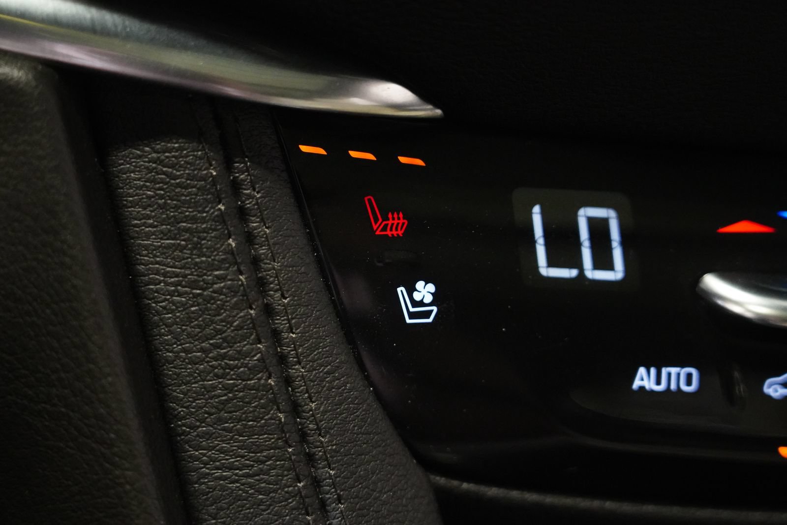 Used 2023 Cadillac XT5 Sportv w/ Technology Package AWD/4WD image 25