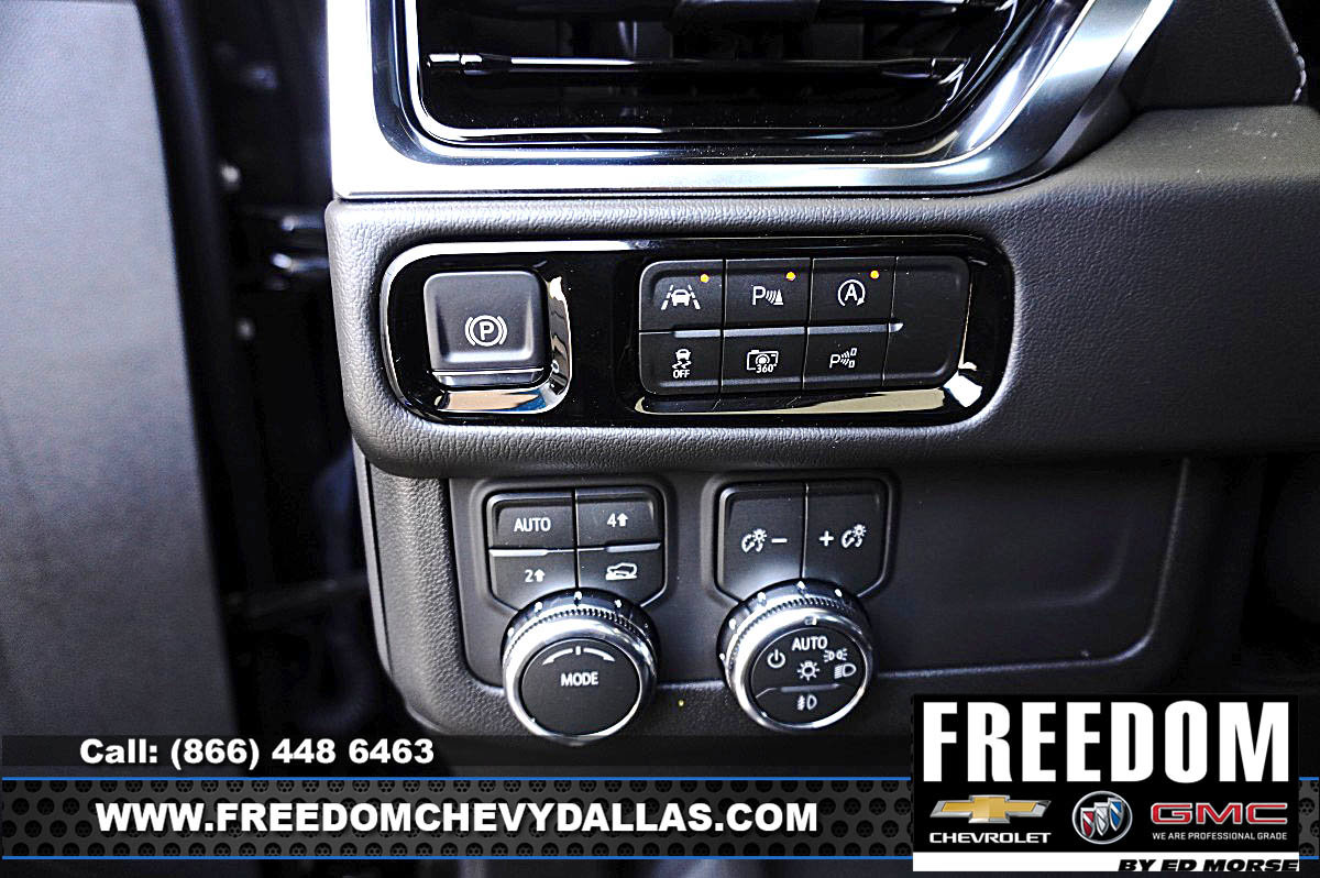 New 2026 GMC Yukon Denali w/ Sun & Power Step Package AWD/4WD image 24