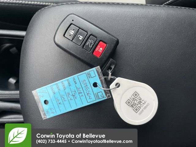 Used 2017 Toyota RAV4 Limited AWD/4WD image 28