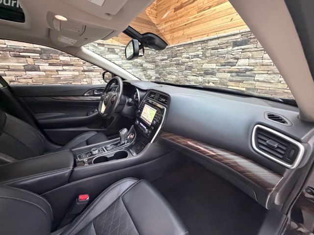 Used 2016 Nissan Maxima Platinum FWD image 15