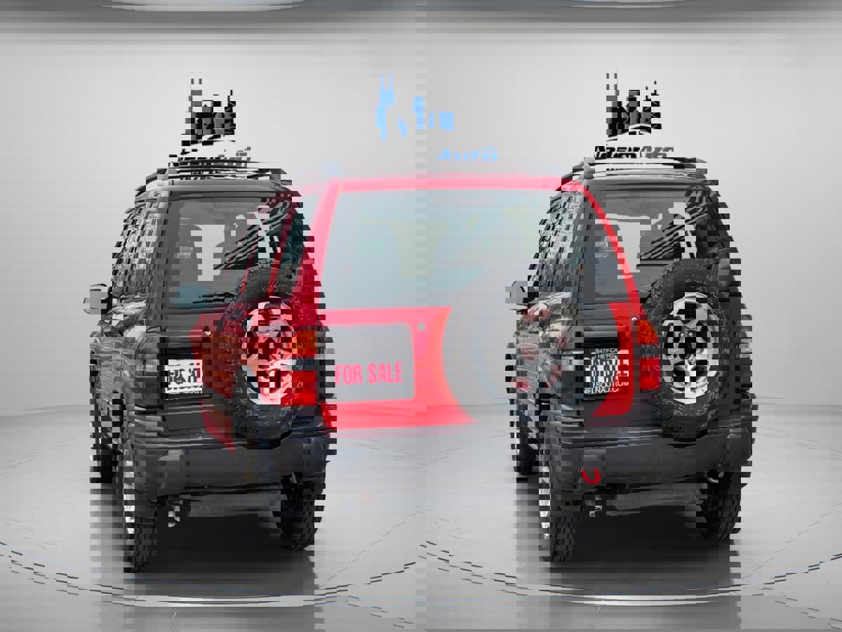 Used 2002 Chevrolet Tracker ZR2 image 7