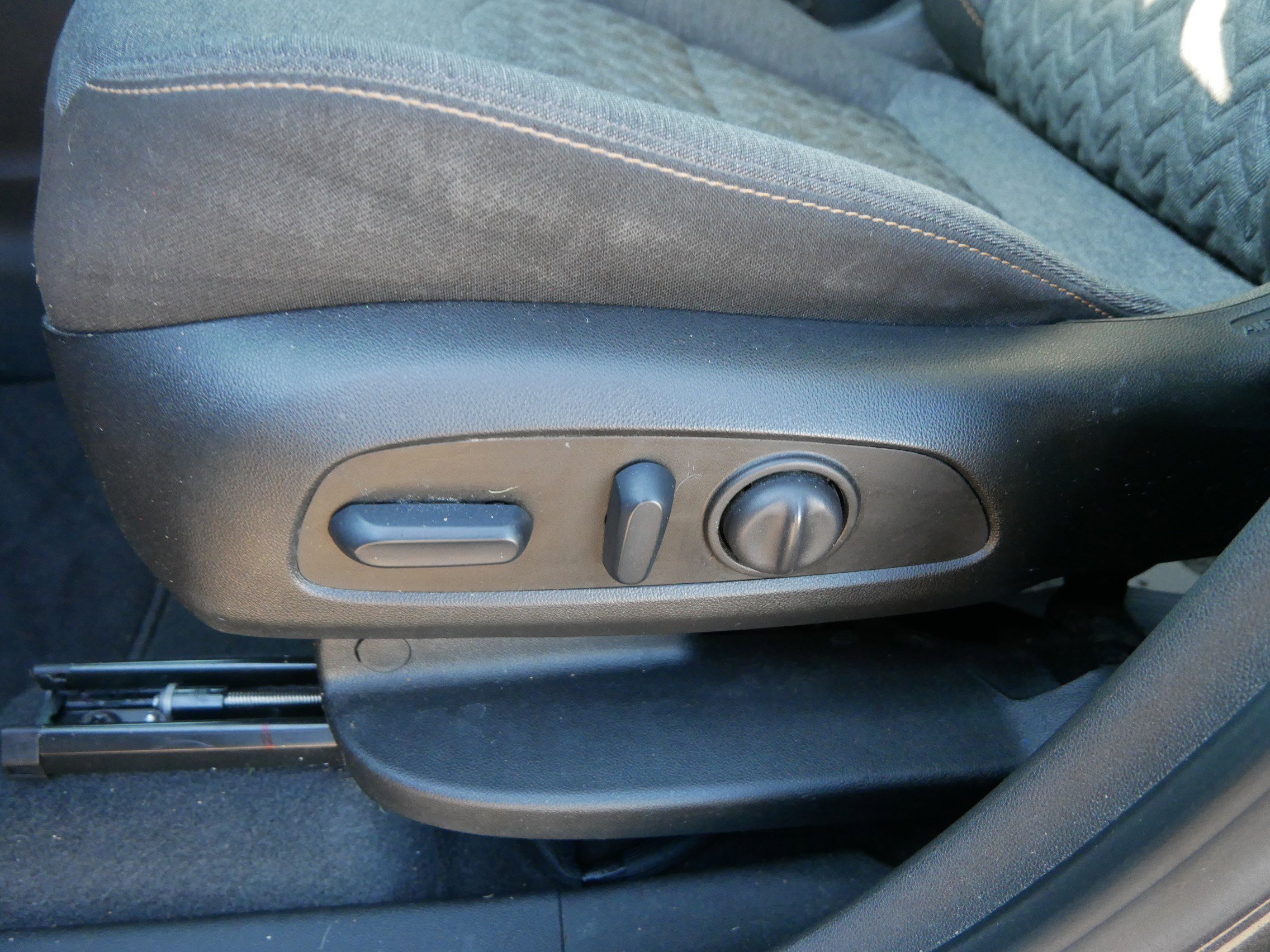 Used 2022 Chevrolet Equinox LT image 23