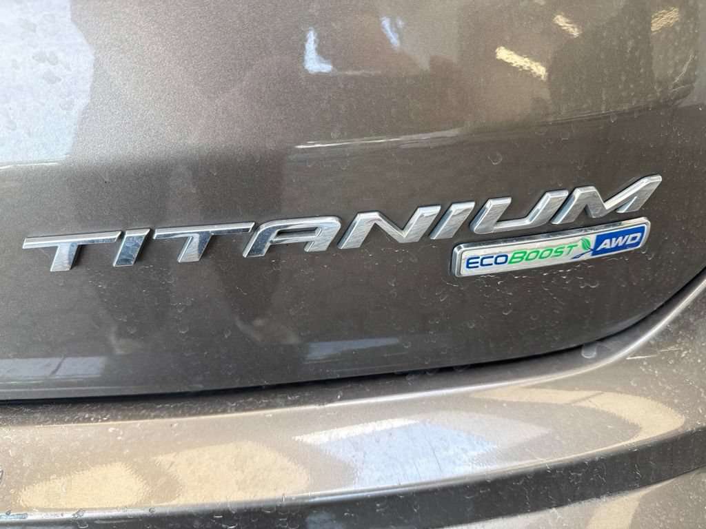 Used 2019 Ford Edge Titanium w/ Equipment Group 301A AWD/4WD image 11