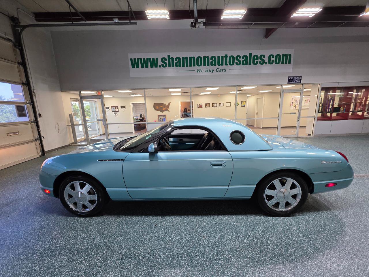 Used 2002 Ford Thunderbird RWD image 11