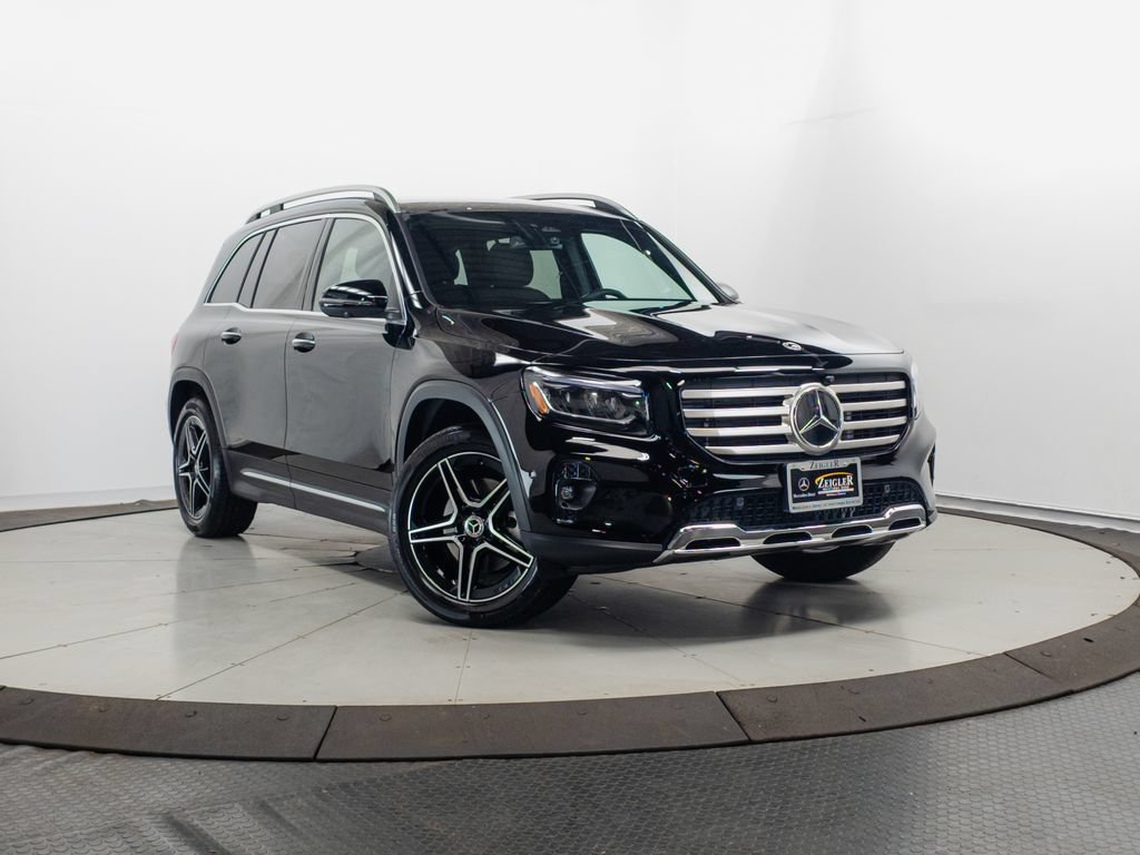 Certified 2026 Mercedes-Benz GLB 250 4MATIC image 1