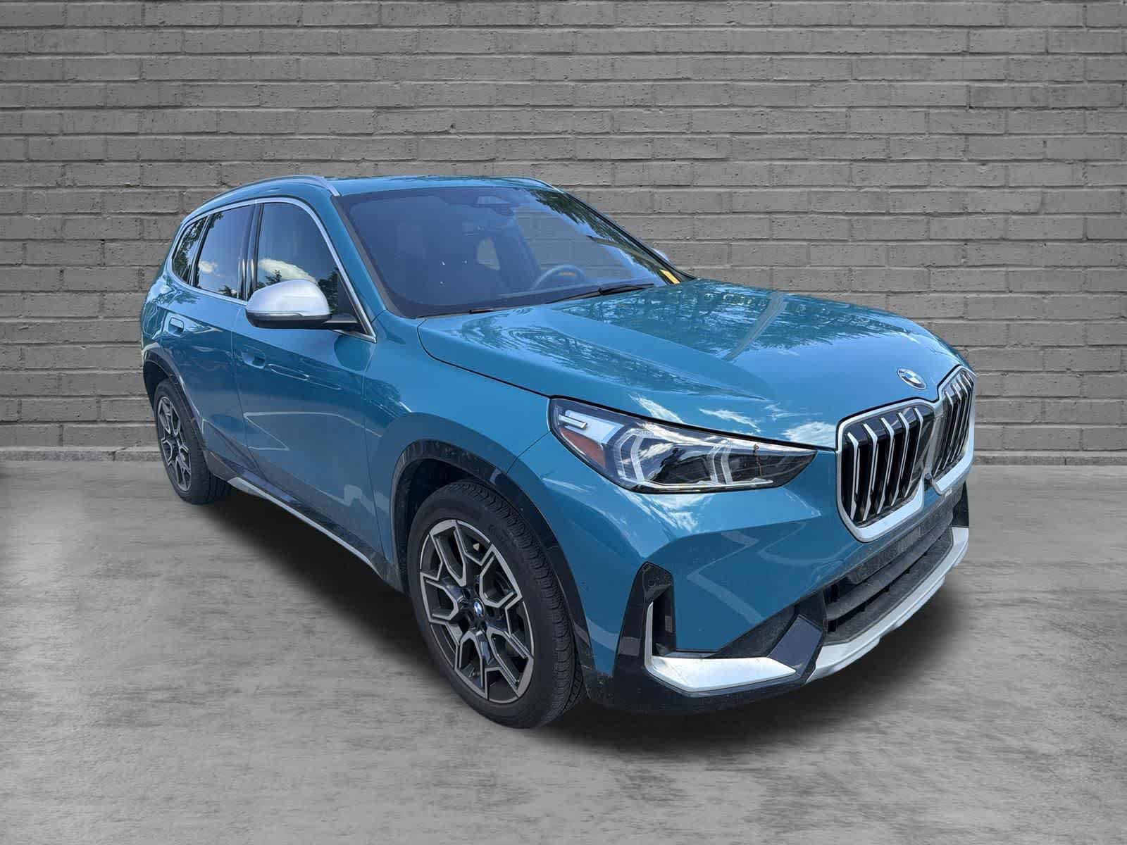 Certified 2023 BMW X1 xDrive28i w/ Premium Package AWD/4WD image 3