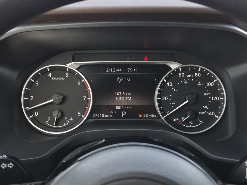 Used 2022 Nissan Rogue SV image 17