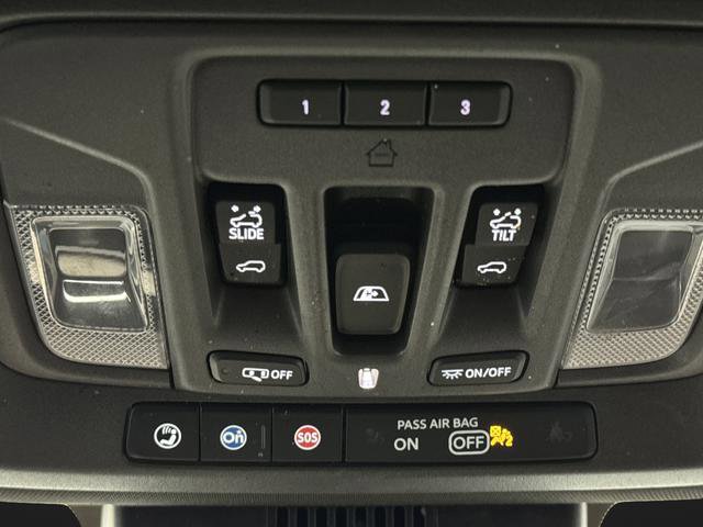 Used 2025 GMC Sierra 3500 Denali w/ Denali Reserve Package image 28