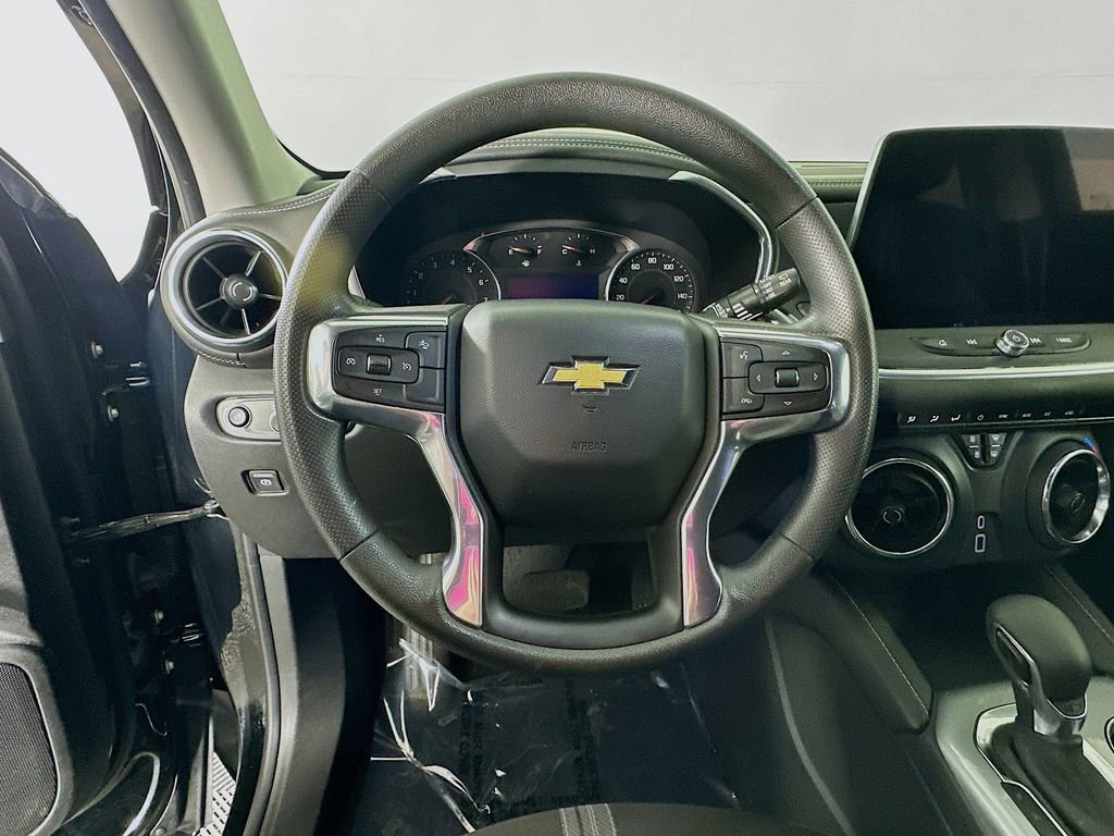 Used 2023 Chevrolet Blazer LT w/ Driver Confidence Package image 17