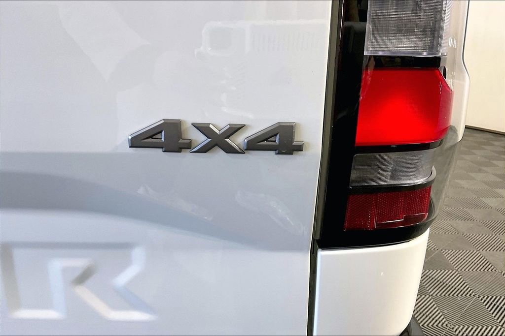 New 2026 Nissan Frontier S image 37