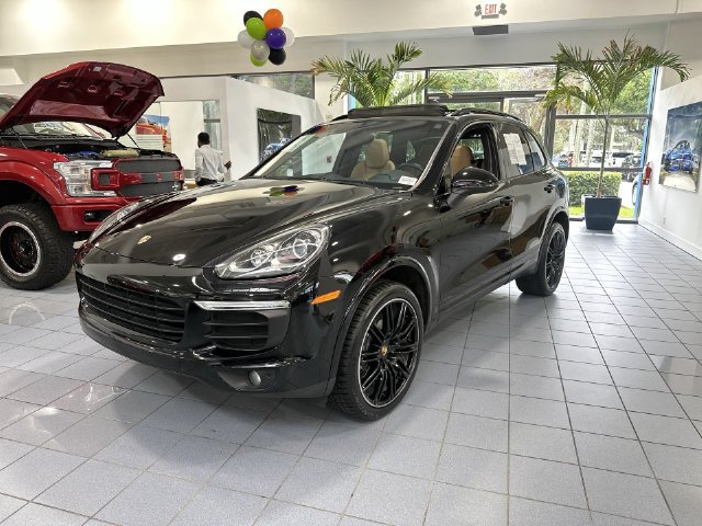 Used 2018 Porsche Cayenne Platinum Edition AWD/4WD image 20