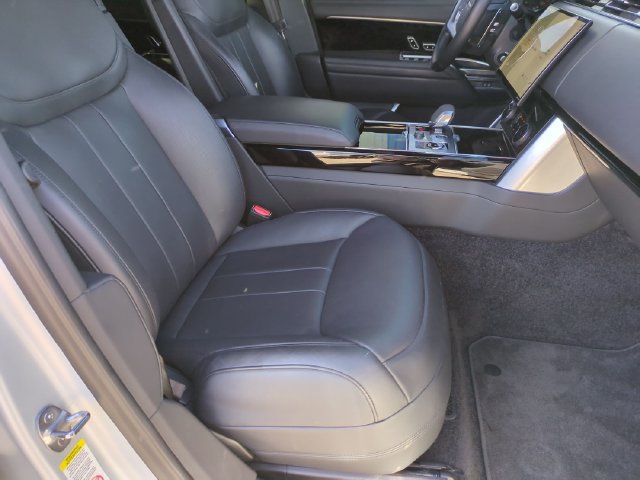 Used 2023 Land Rover Range Rover SE AWD/4WD image 18