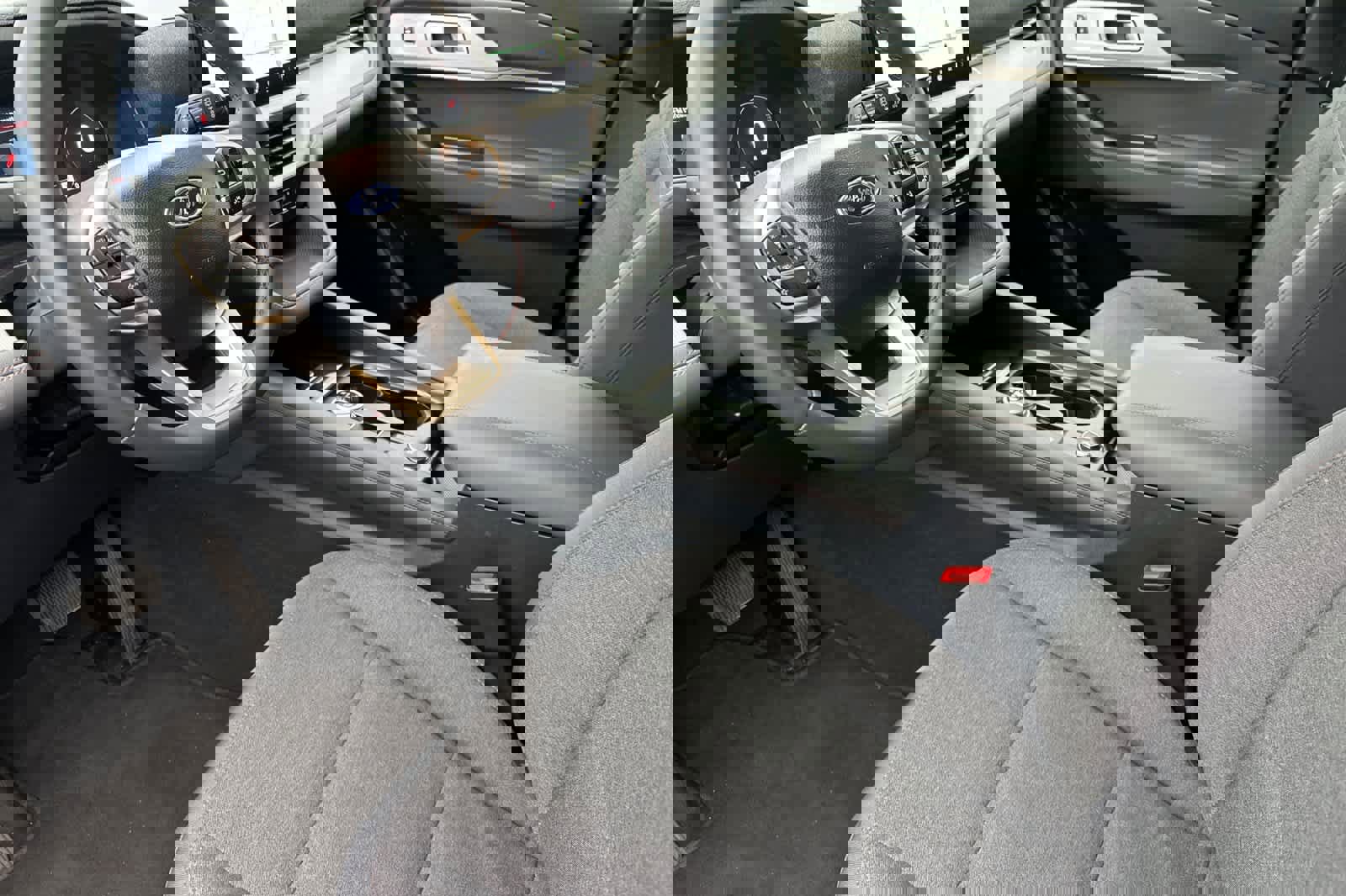 Certified 2025 Ford Explorer Active image 11