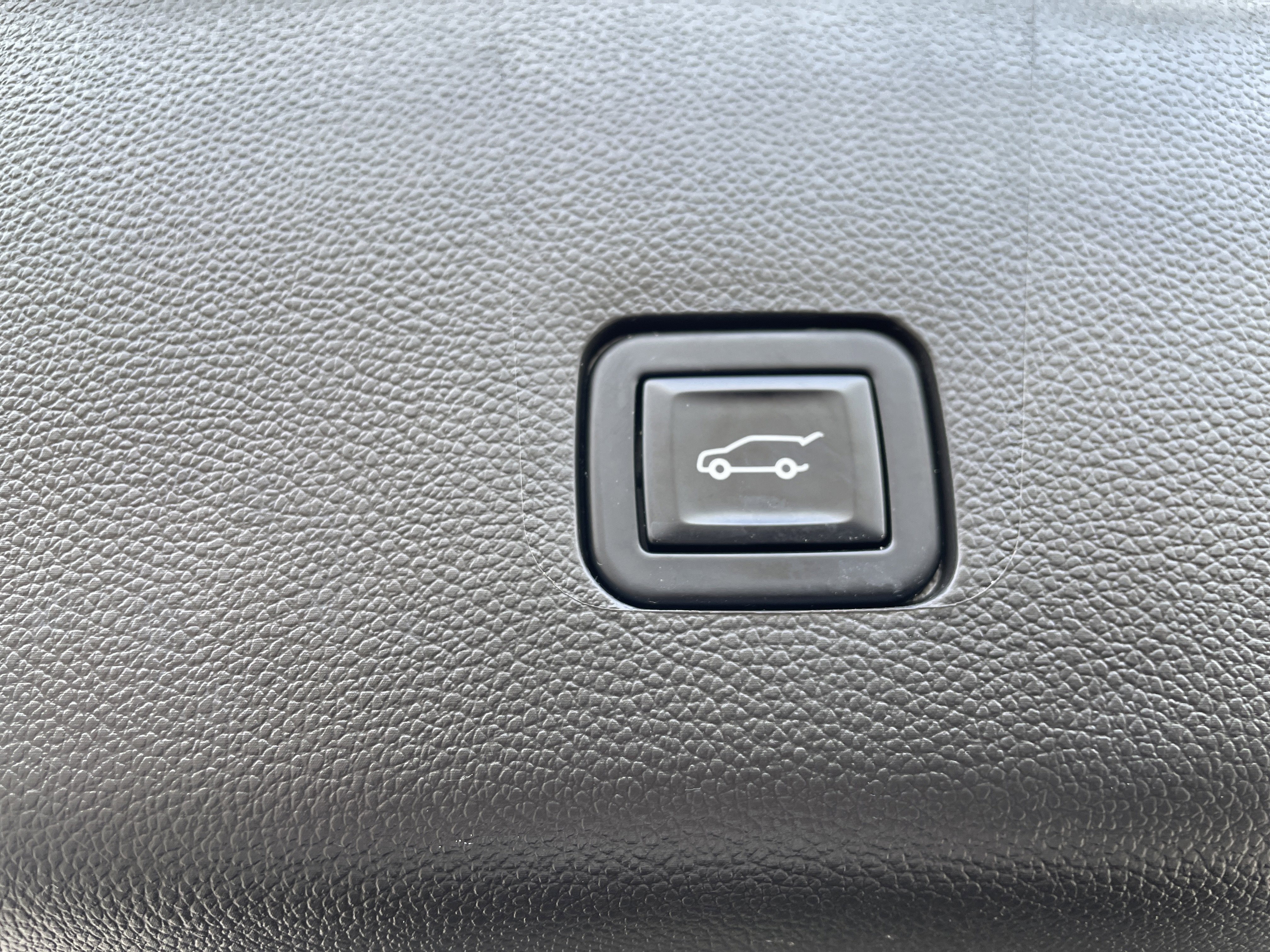 Certified 2021 Chevrolet Traverse RS AWD/4WD image 30