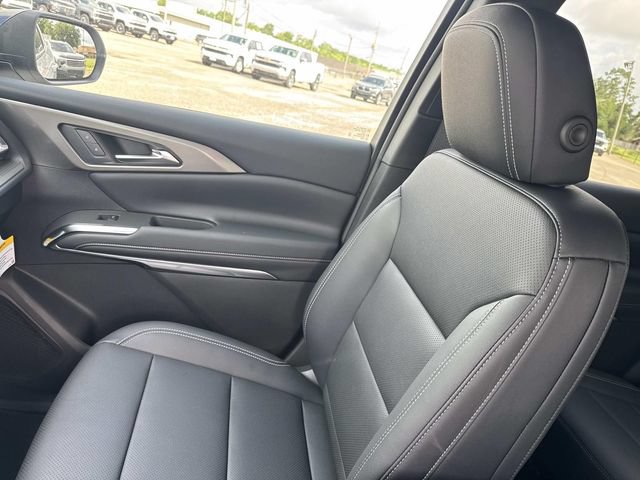 New 2026 Chevrolet Traverse LT w/ Driver Confidence Package FWD image 32