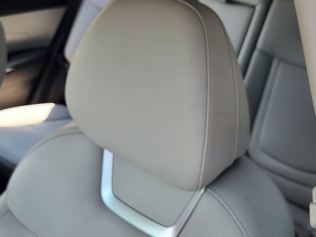 Used 2025 Hyundai Tucson Limited AWD/4WD image 10