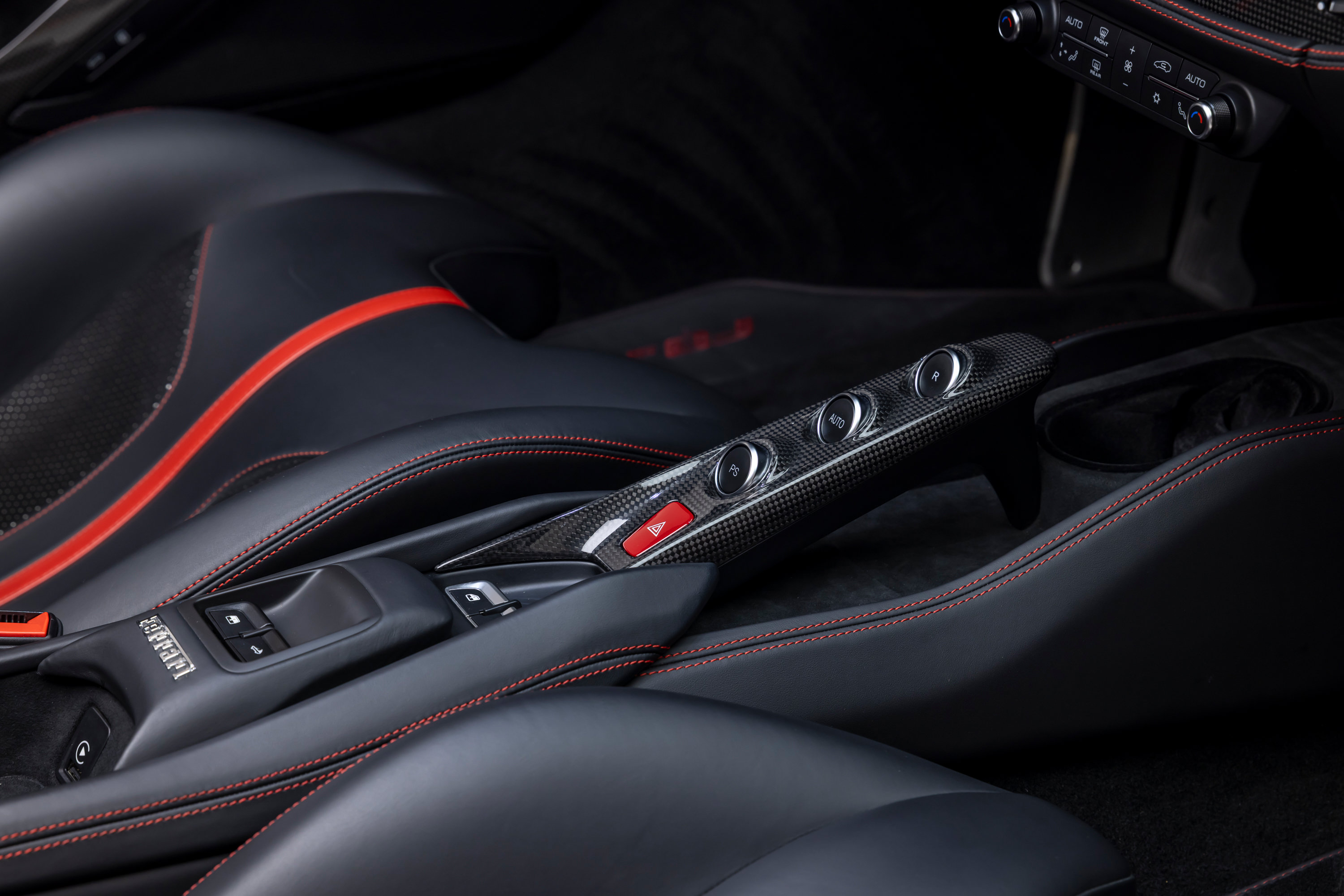 Certified 2022 Ferrari F8 Tributo RWD image 49