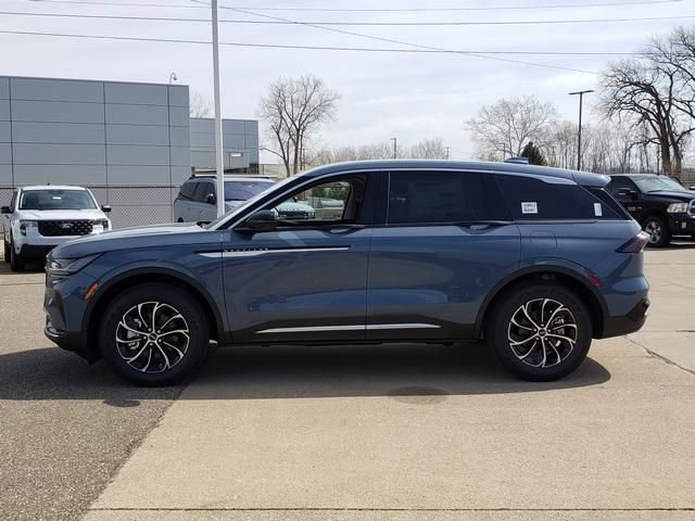 New 2026 Lincoln Nautilus Premier image 5