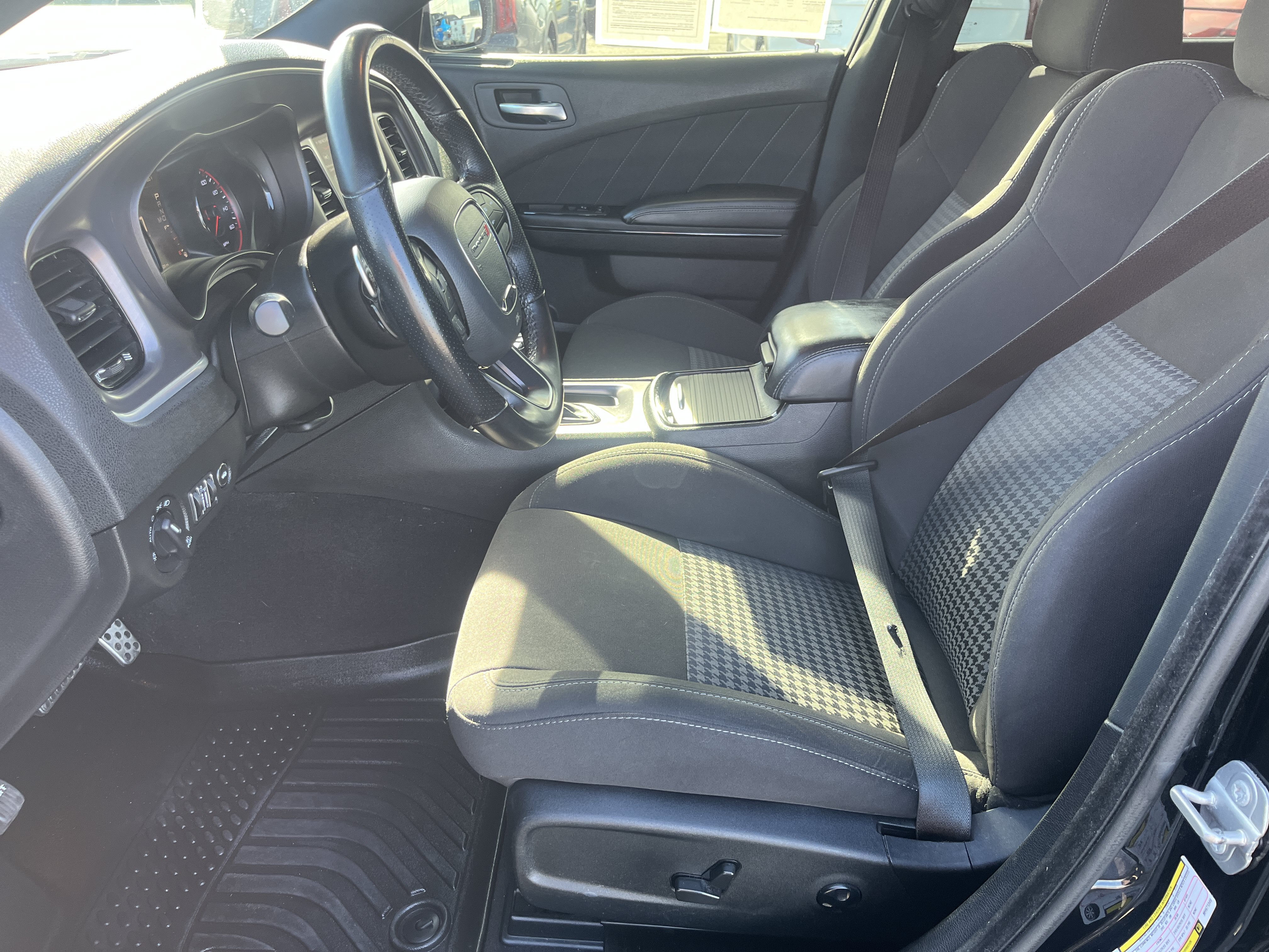 Used 2021 Dodge Charger R/T w/ Blacktop Package RWD image 13