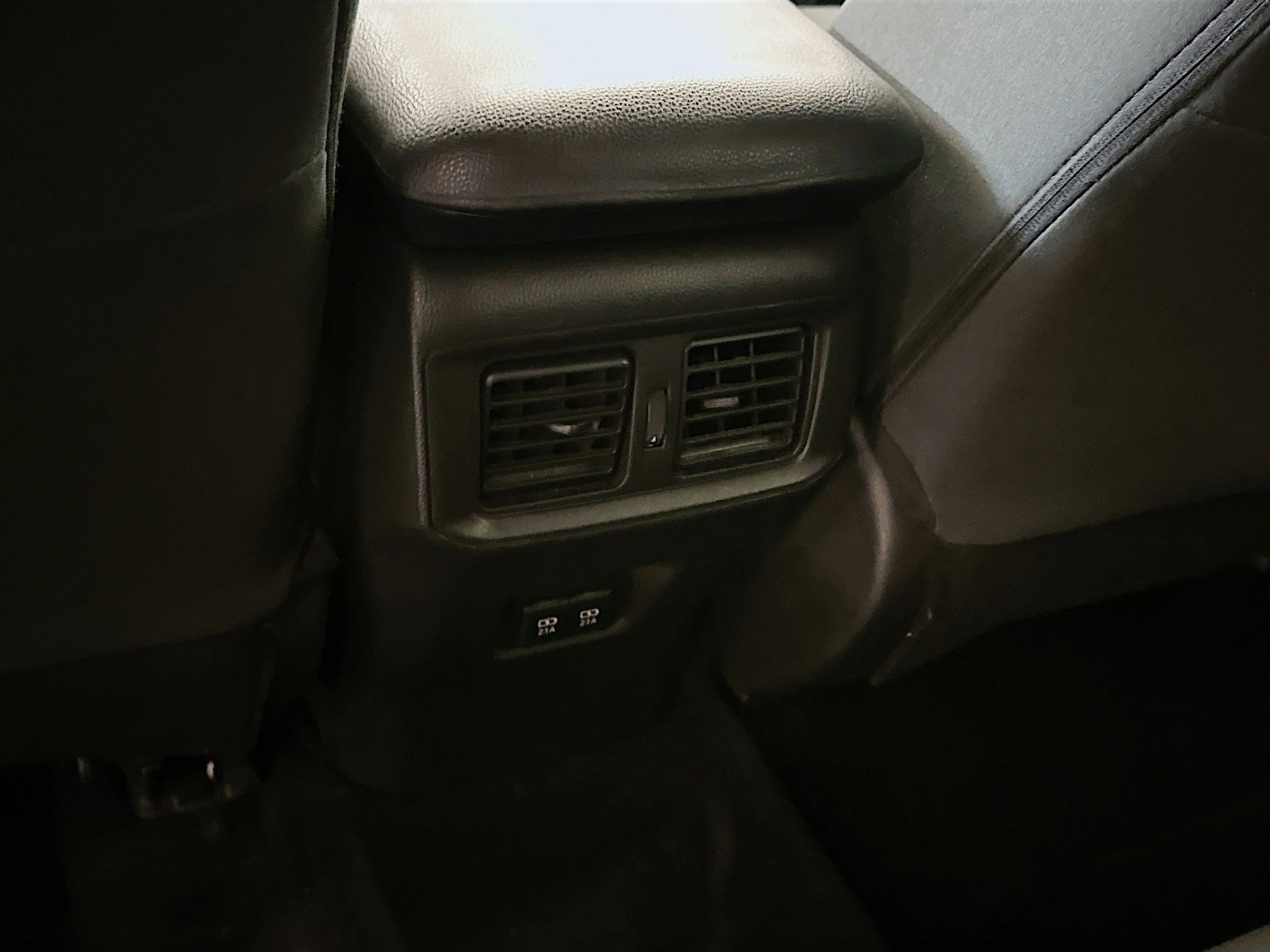 Used 2021 Toyota RAV4 XLE image 28