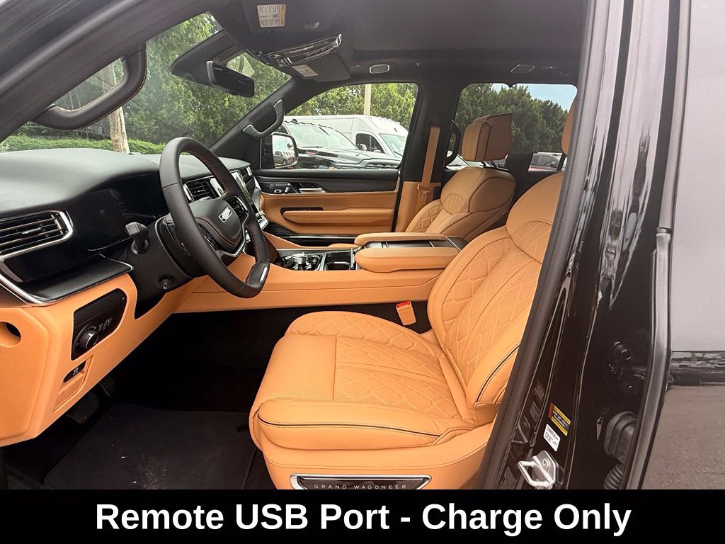 New 2026 Jeep Grand Wagoneer L Summit AWD/4WD image 9