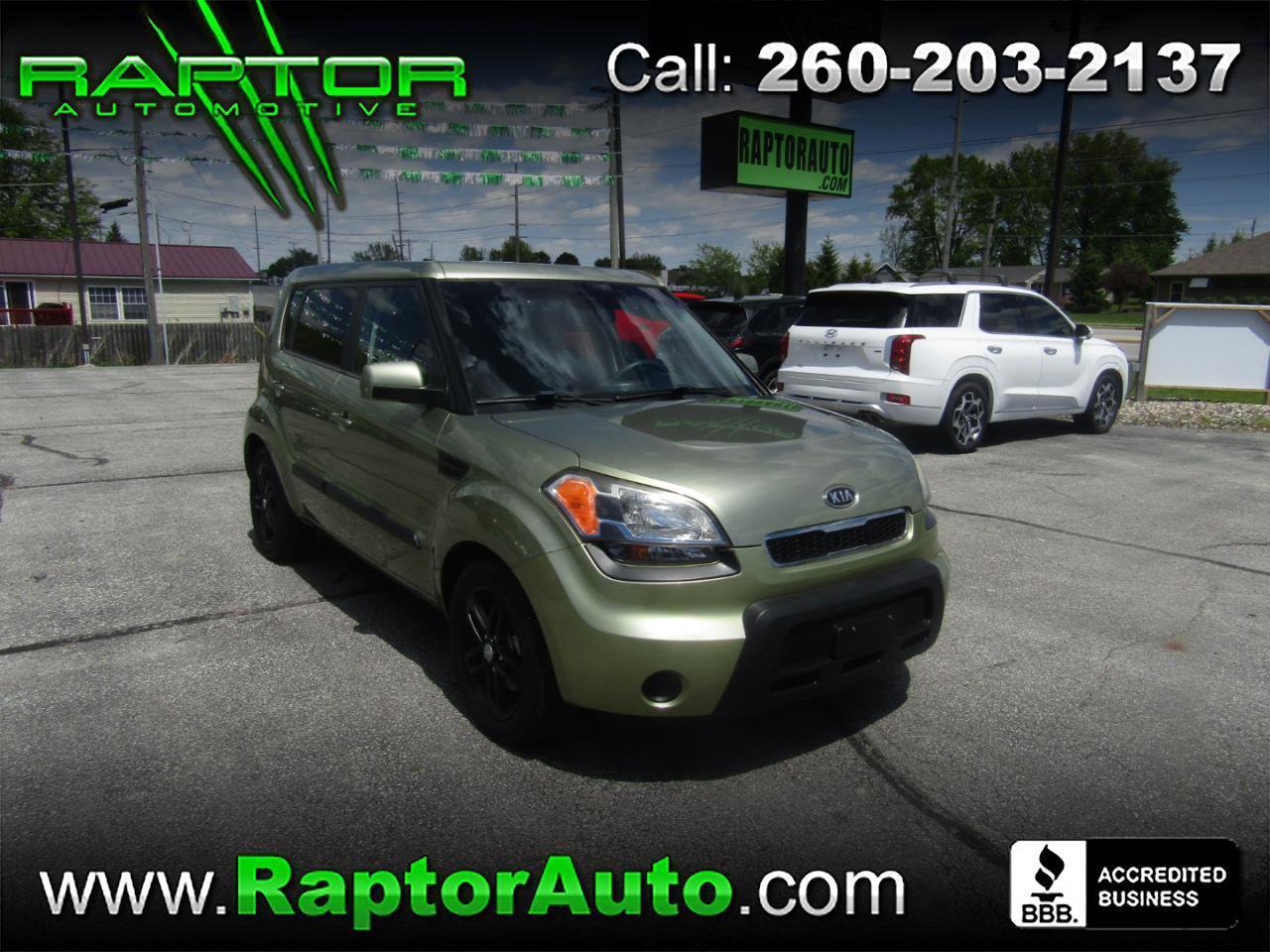 Used 2011 Kia Soul + w/ Audio Pkg FWD image 1