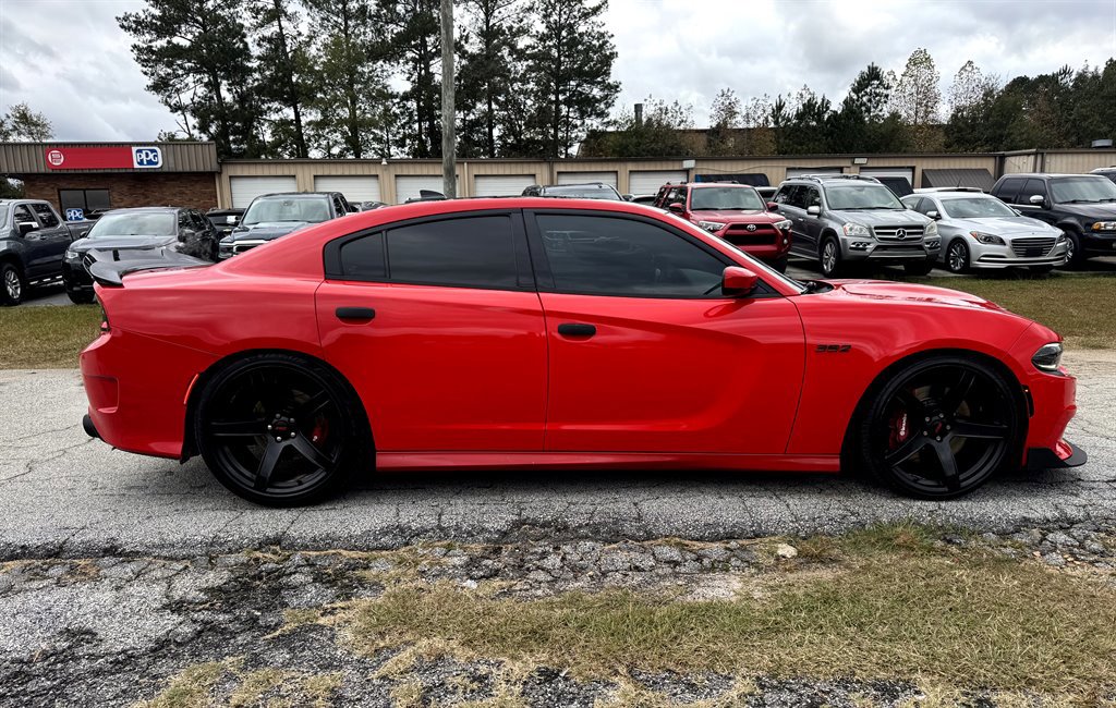 Used 2016 Dodge Charger SRT w/ Harman/Kardon Audio Group image 7