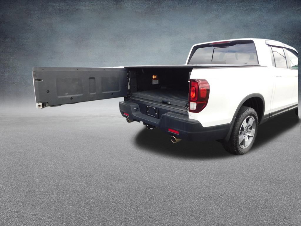 Used 2025 Honda Ridgeline RTL image 9