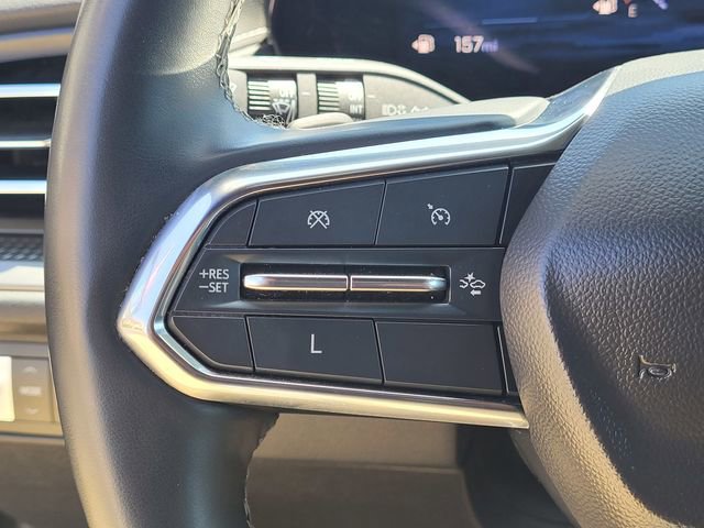 Used 2024 Chevrolet Traverse LT image 15