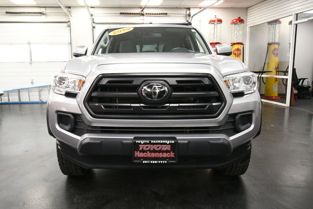 Certified 2019 Toyota Tacoma SR image 2