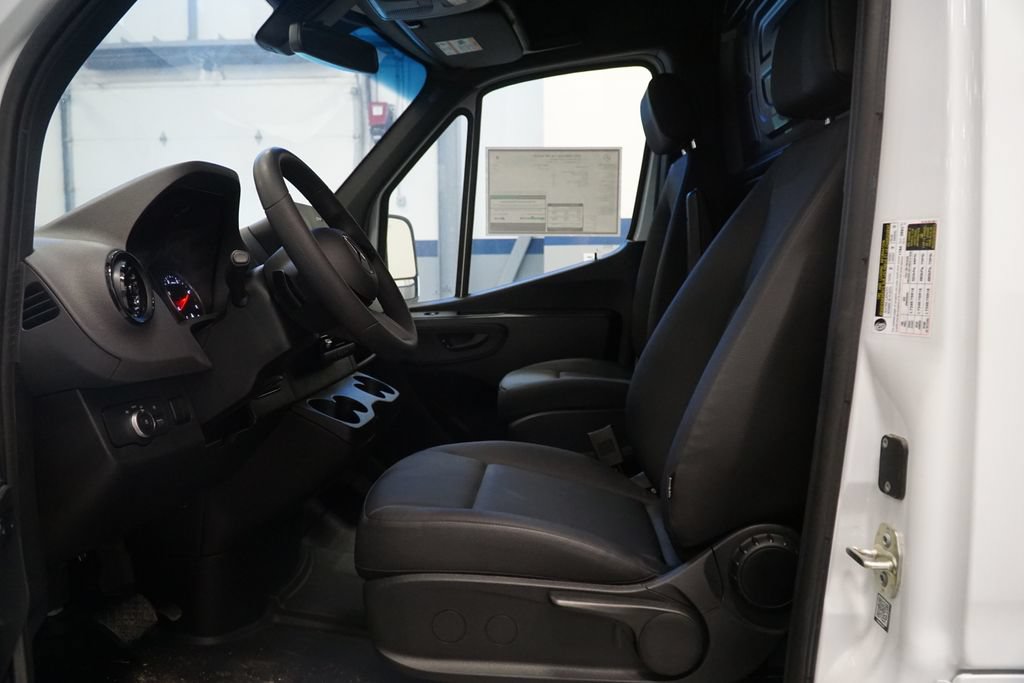 New 2025 Mercedes-Benz Sprinter 2500 image 13