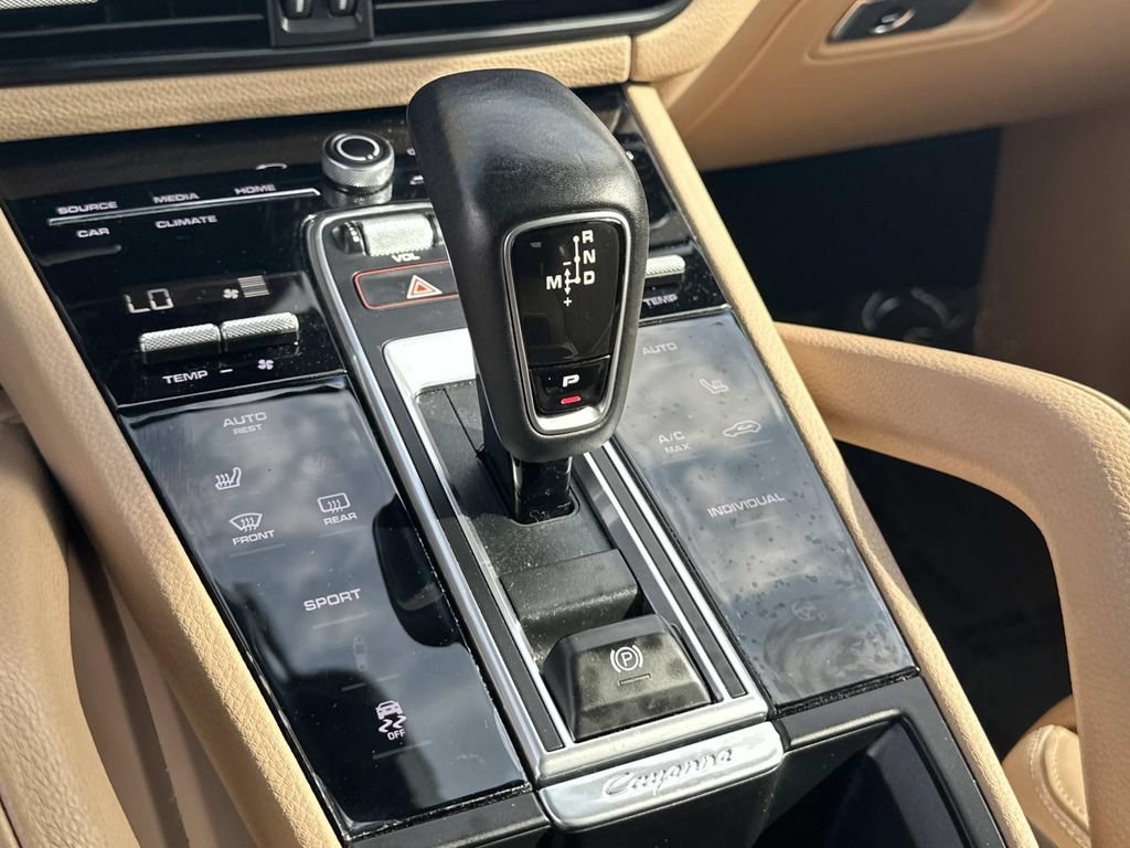 Used 2019 Porsche Cayenne AWD/4WD image 23