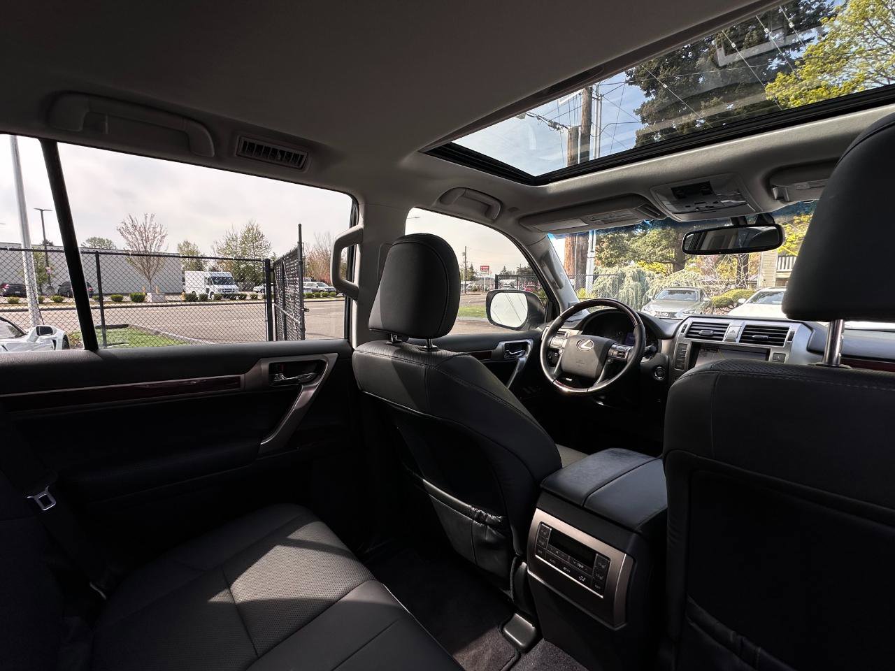 Used 2019 Lexus GX 460 Premium AWD/4WD image 19