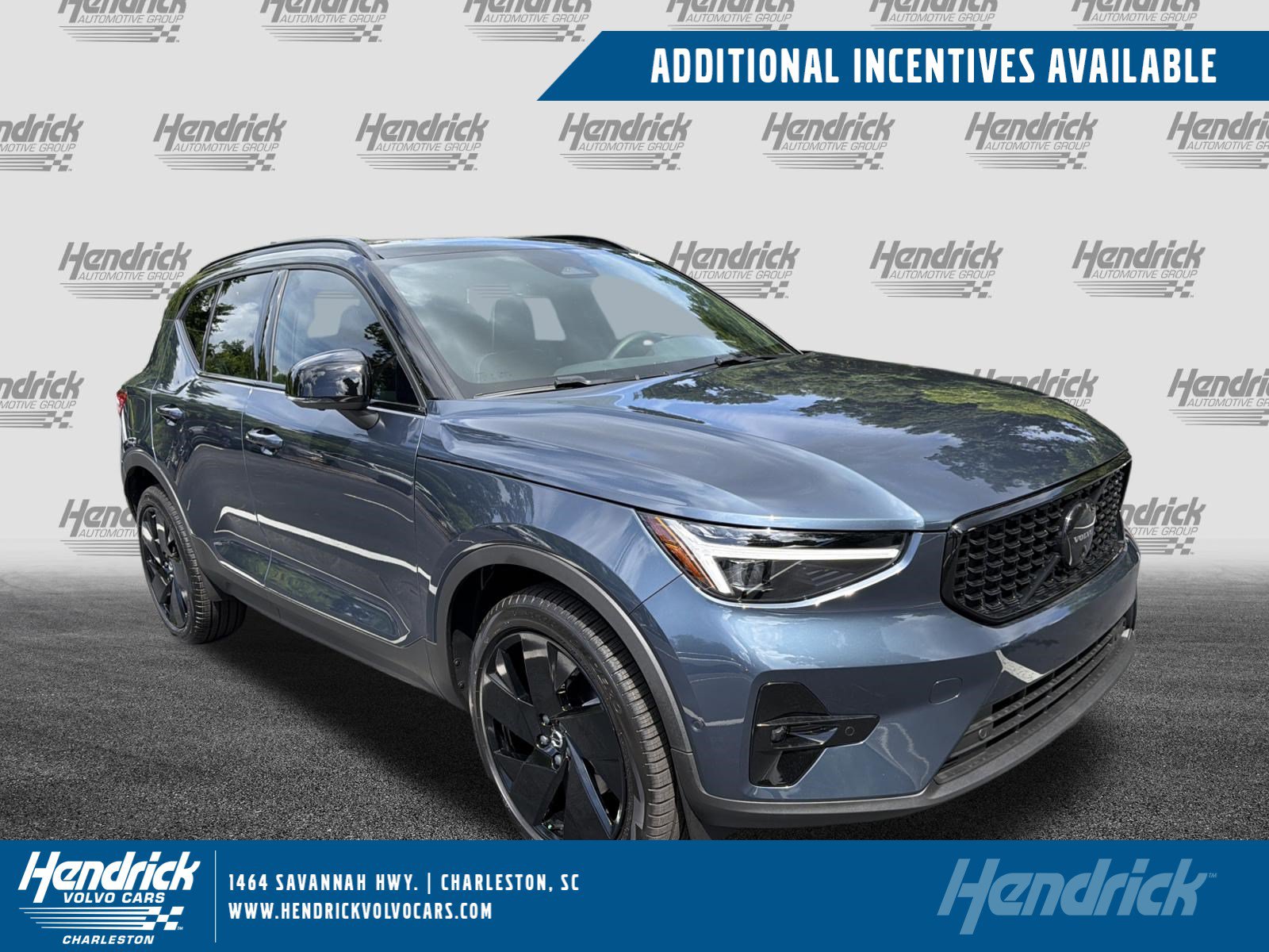 New 2026 Volvo XC40 B5 Ultra w/ Protection Package Premier