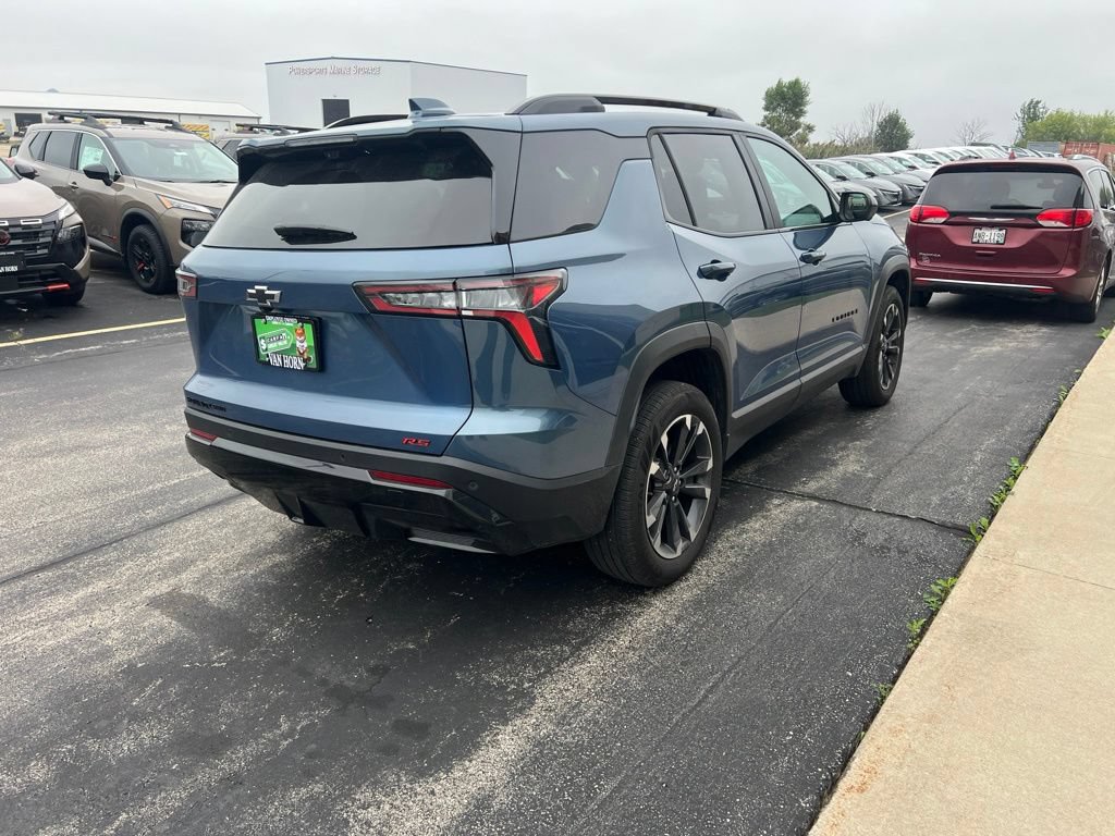 Used 2025 Chevrolet Equinox RS w/ Safety and Technology Package AWD/4WD image 3