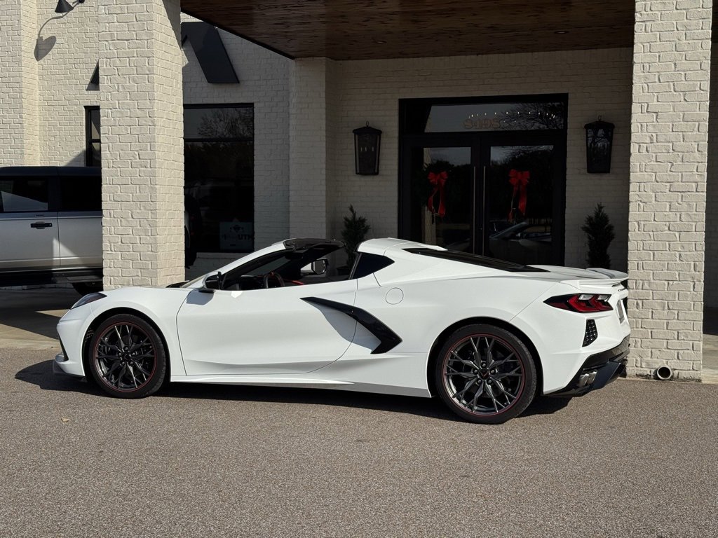 Used 2025 Chevrolet Corvette Stingray Preferred Cpe w/ 2LT image 15