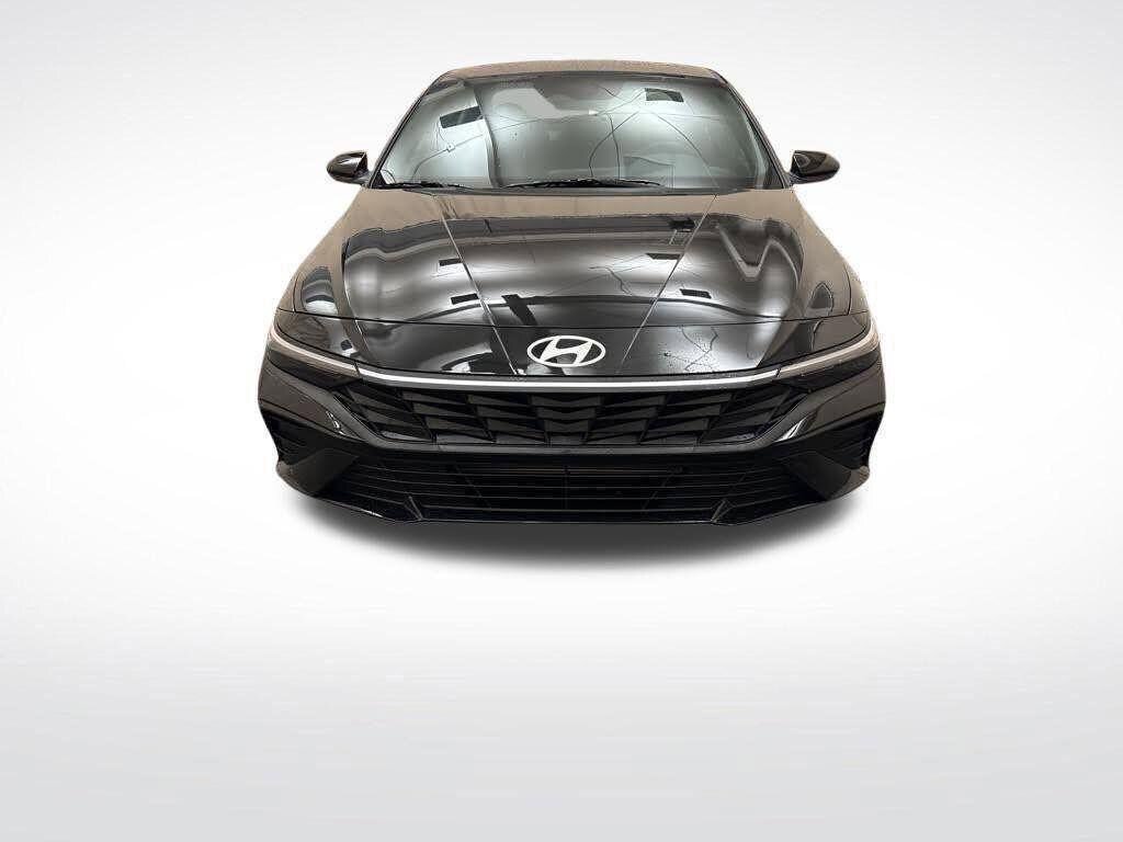 New 2026 Hyundai Elantra Sport FWD image 2