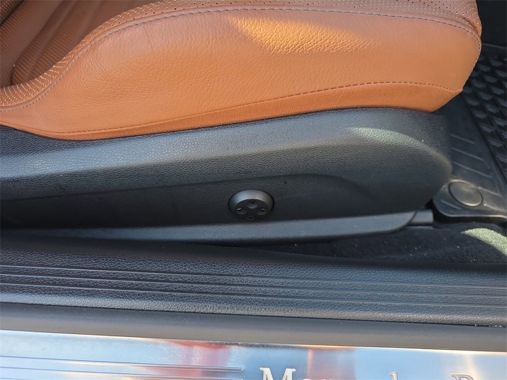 Used 2021 Mercedes-Benz C 300 Cabriolet image 40