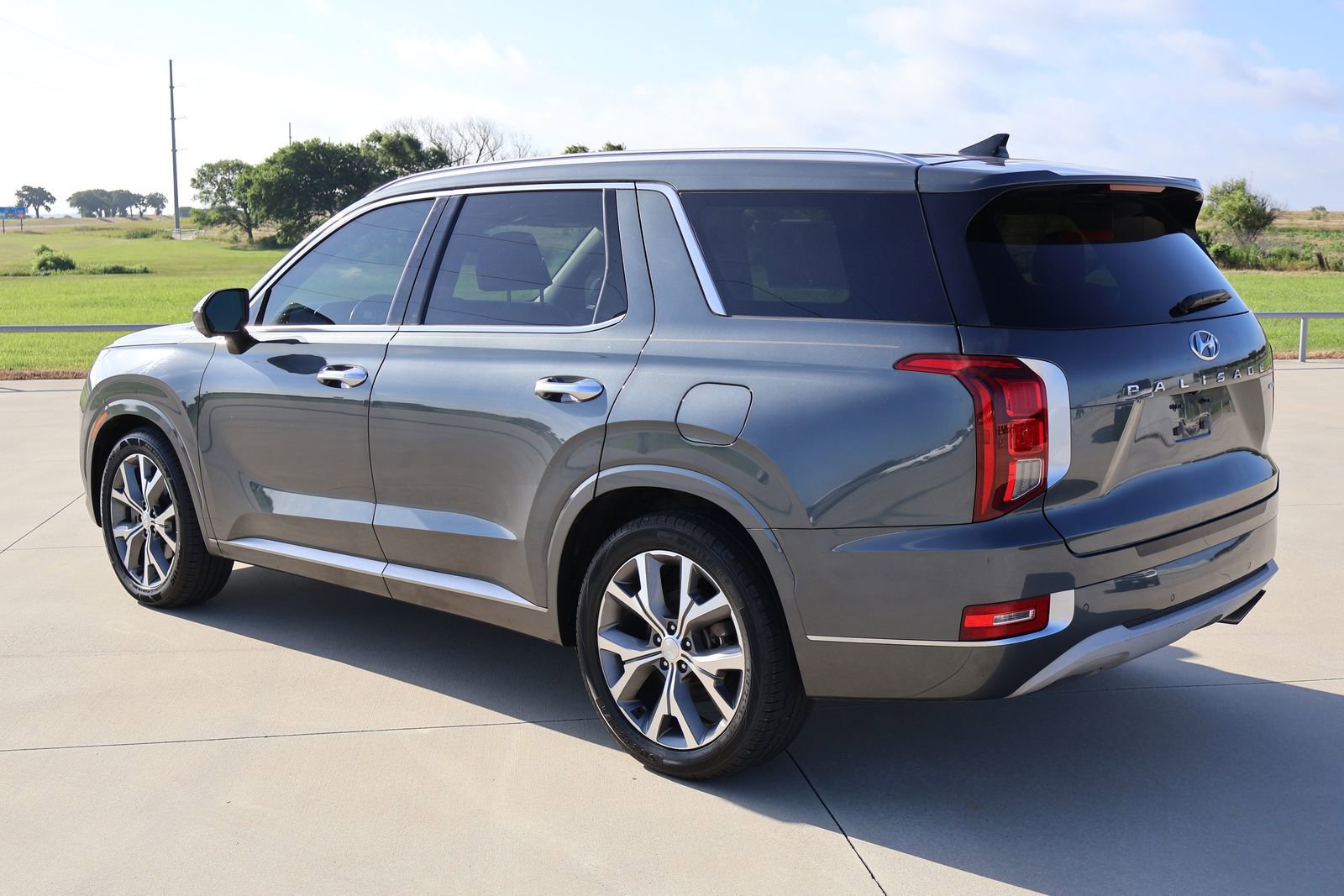 Used 2021 Hyundai Palisade Limited AWD/4WD image 8