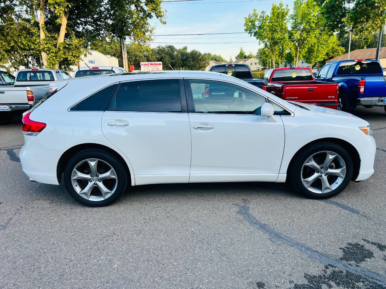 Used 2011 Toyota Venza AWD w/ Premium Pkg #2 image 6