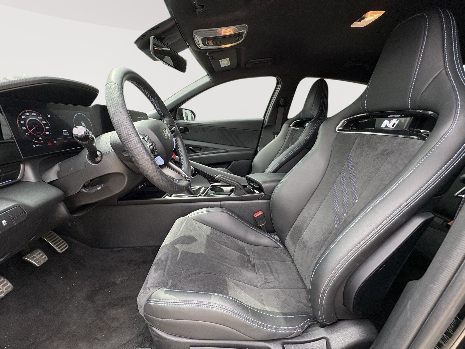 Used 2024 Hyundai Elantra N FWD image 10