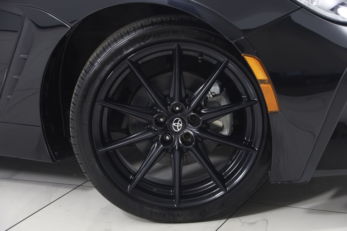 Used 2024 Toyota GR86 Premium RWD image 15