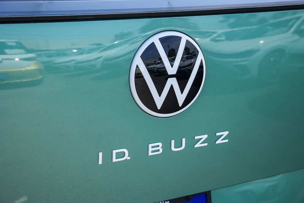 New 2025 Volkswagen ID. Buzz 1st Edition image 8