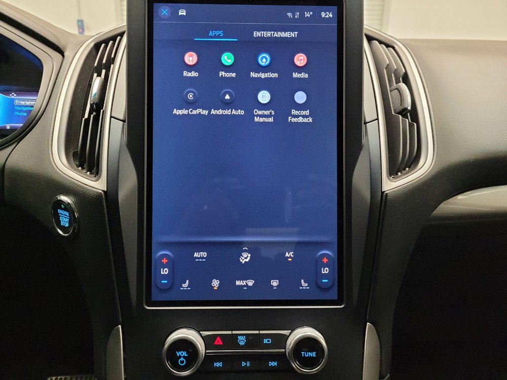 Used 2023 Ford Edge SEL image 25